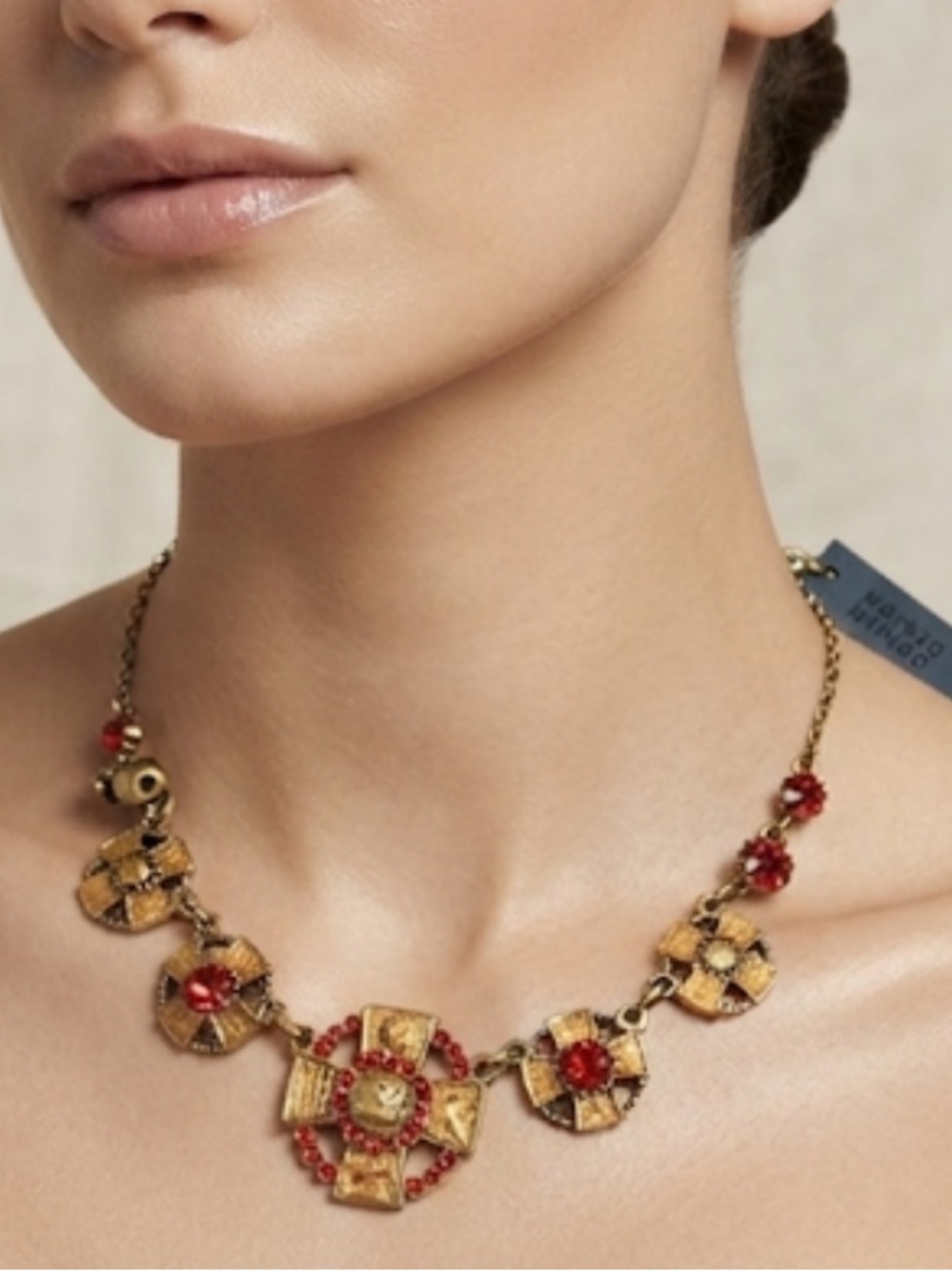 Beautiful pilgrim necklace